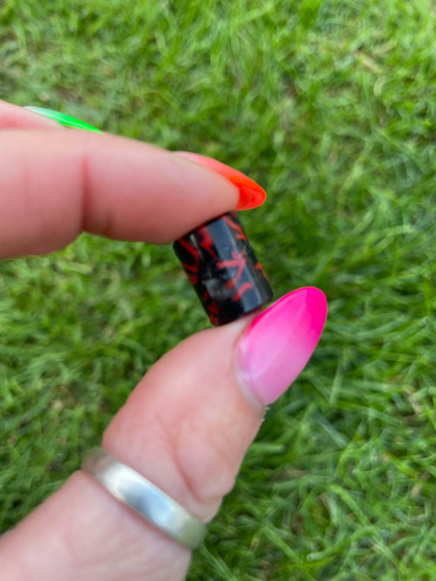 Kisses Micro Acrylic Dreadlock Bead